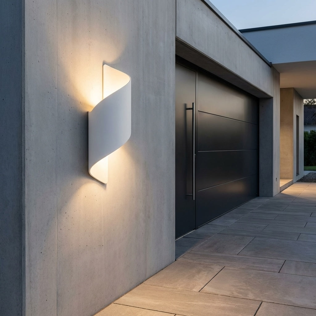 Aplică modernă de exterior cu LED pe două fețe — construcție impermeabilă din aluminiu, abajur din acril