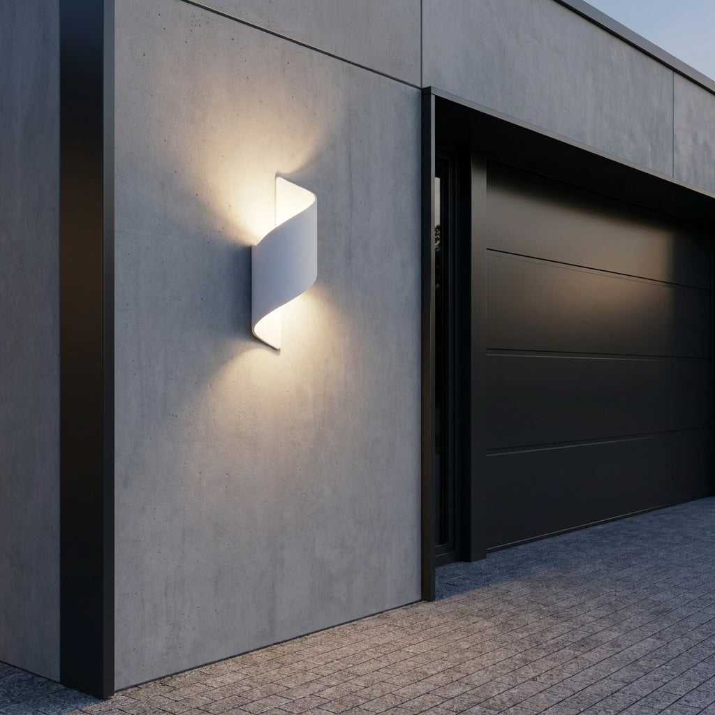 Aplică modernă de exterior cu LED pe două fețe — construcție impermeabilă din aluminiu, abajur din acril