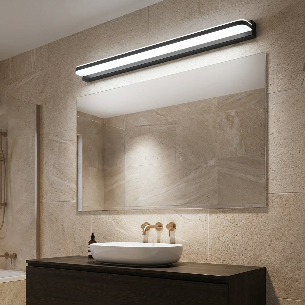 Moderne veggmontert LED-speillampe — pyntelist i polert jern, stemningsfull glød, balansert belysning oppover og nedover