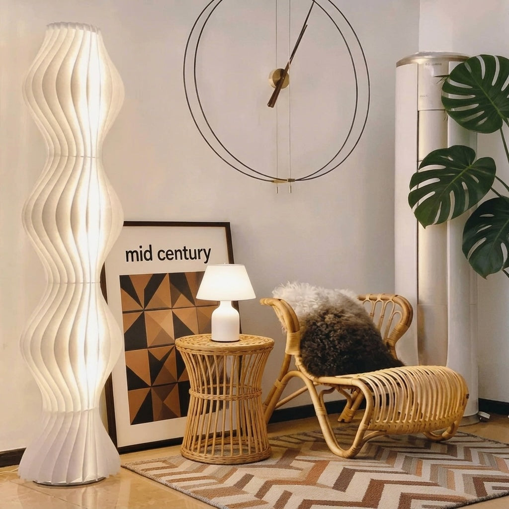 Modern nordisk golvlampa - justerbar LED, avsmalnande design i järn och akryl, 69 tum hög
