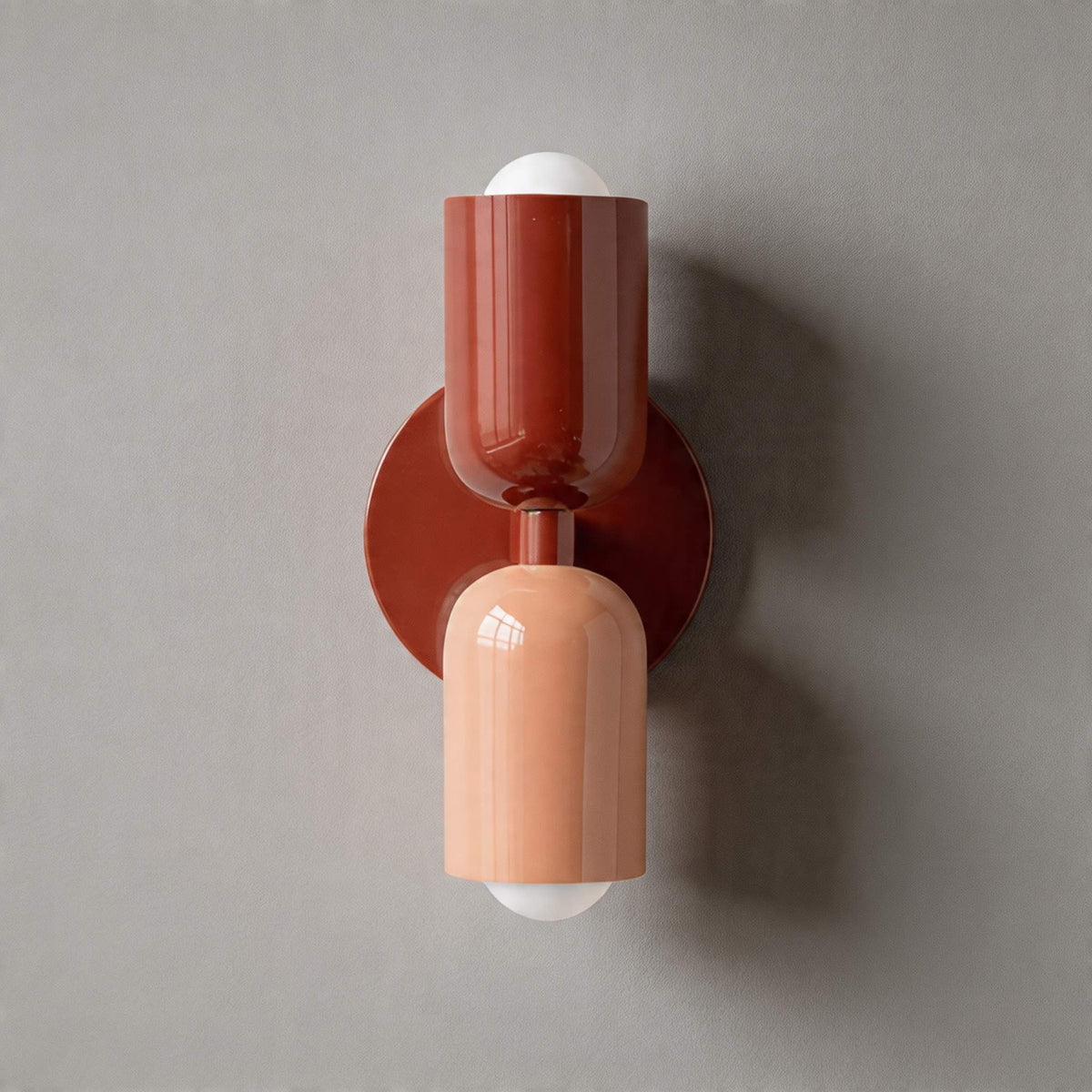 Modern nordisk vägglampa med dubbla huvuden - målat järn, väggmonterad, dimbar E26, LED-kompatibel
