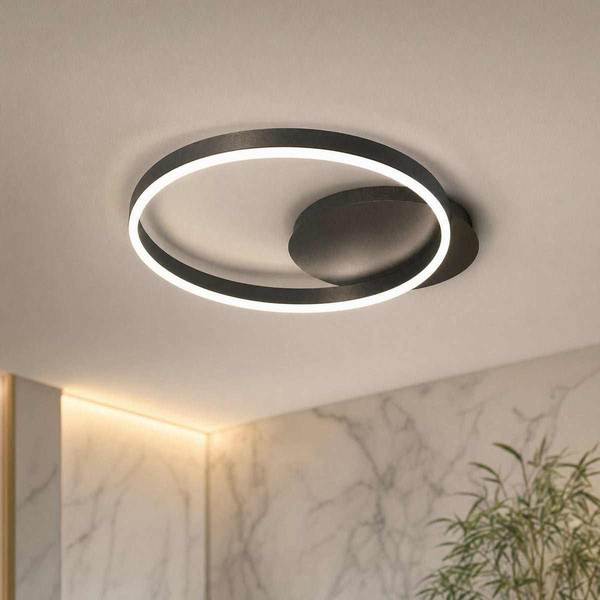 LED-taklampa — modern design med flera ringar i aluminium