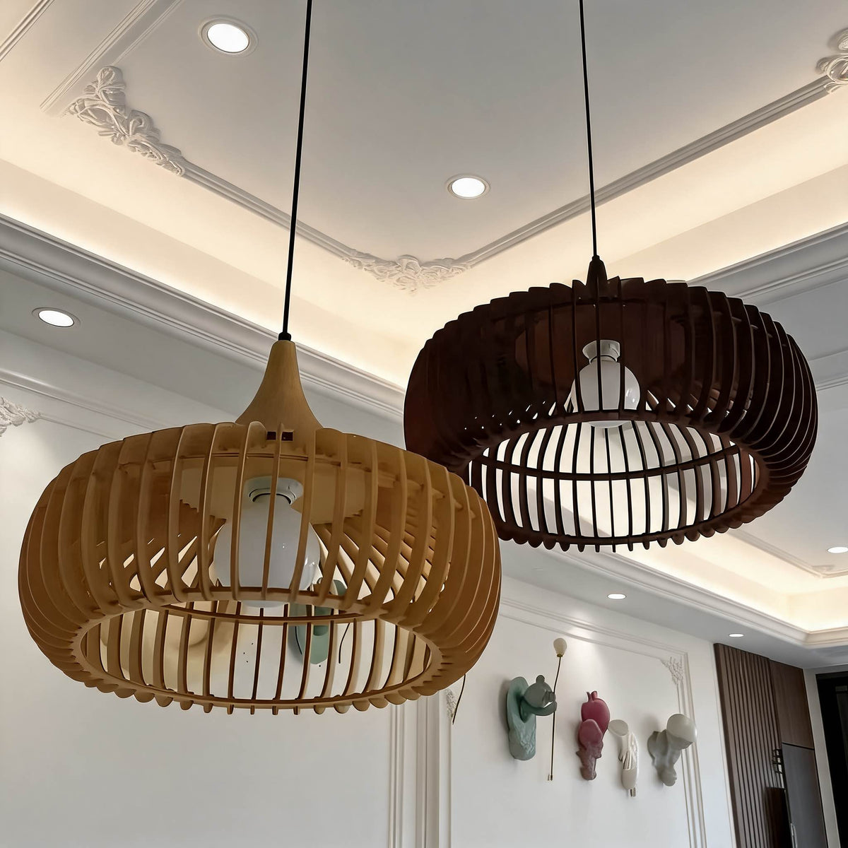 Pendellampe i skandinavisk træ — moderne minimalistisk loftslampe, kompatibel med LED