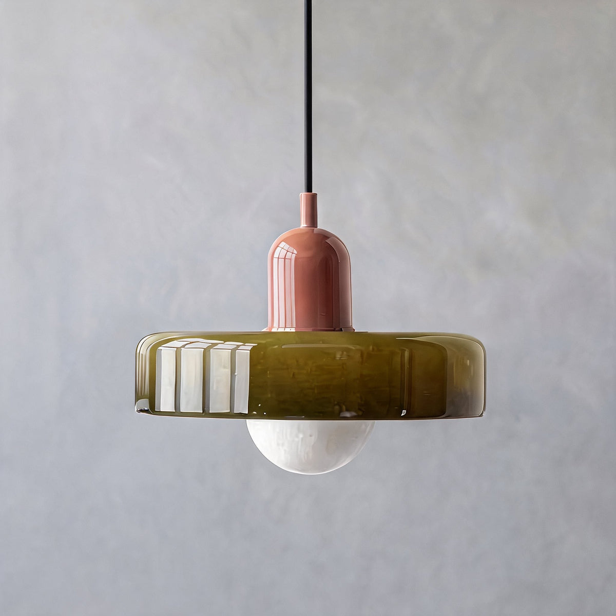 Nowoczesna mosiężna lampa wisząca — regulowany przewód zawieszenia, szklany klosz, gniazdo G9, 40W