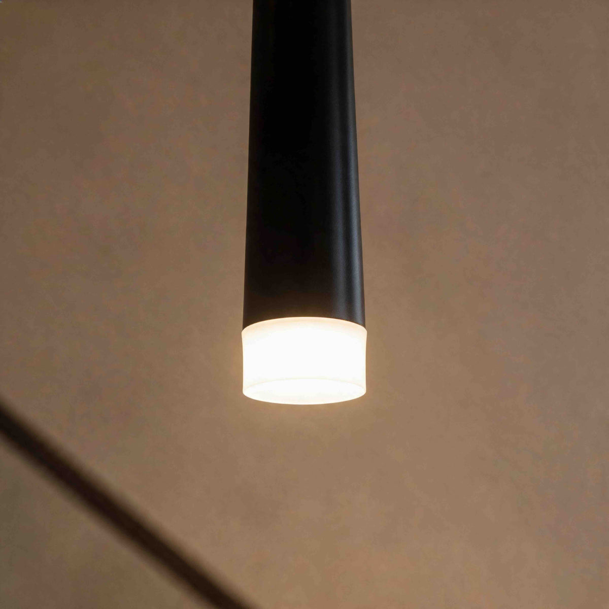Moderne nordisk loftlampe - justerbar lampe til direkte montering, ramme i jern og akryl, dæmpbar LED med 6-68 hoveder