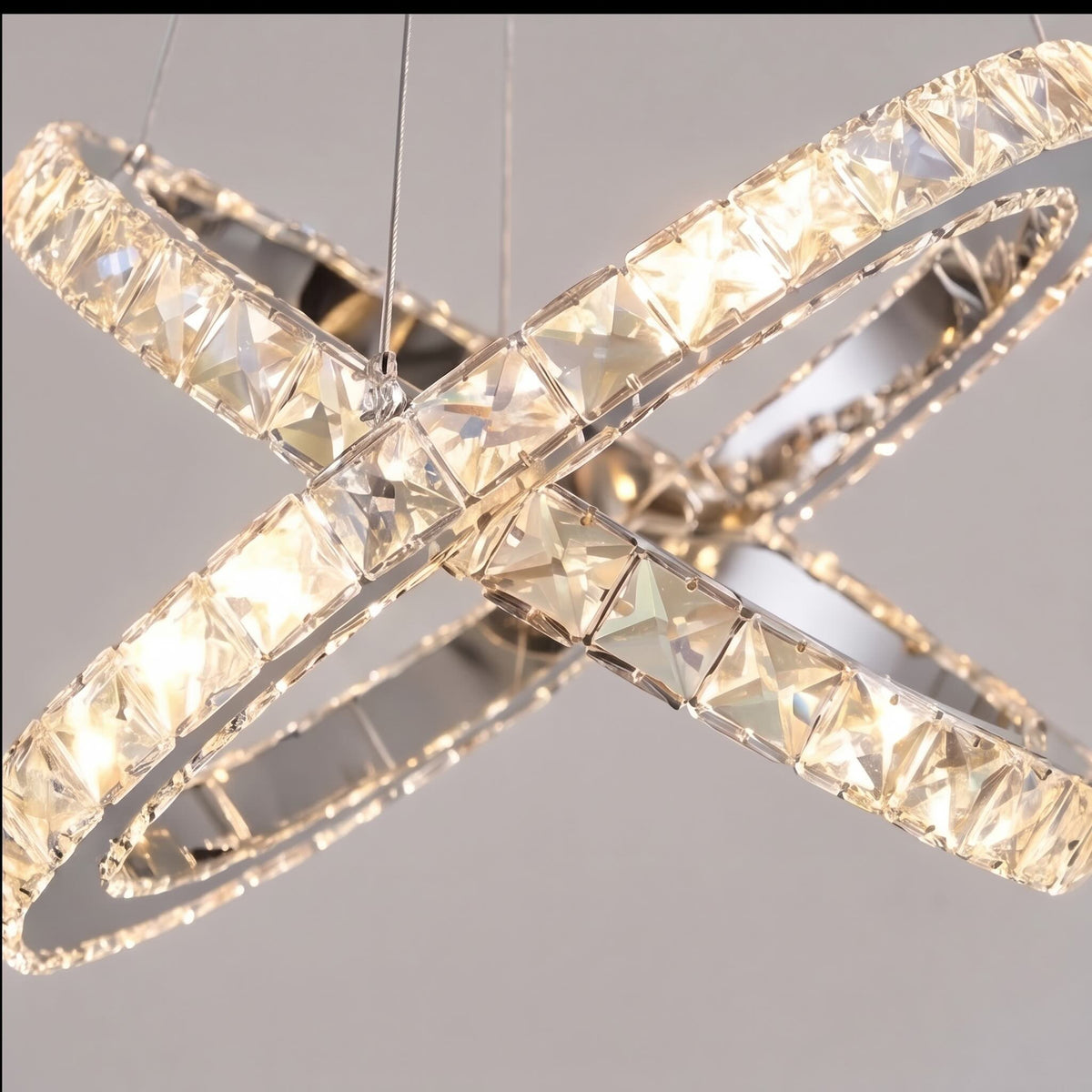 Lámpara de araña LED de cristal moderna — suspensión ajustable de múltiples anillos, anillos concéntricos con inclinación independiente