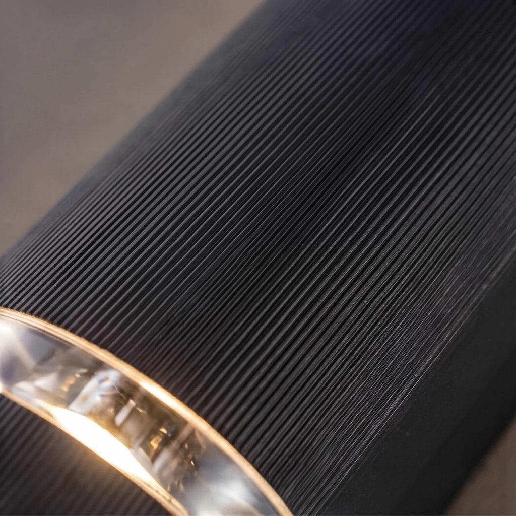 Modern vattentät LED-vägglampa i aluminium – utomhusmontering med uppåt- och nedåtriktat ljus, 12 W, varmvit 3000 K