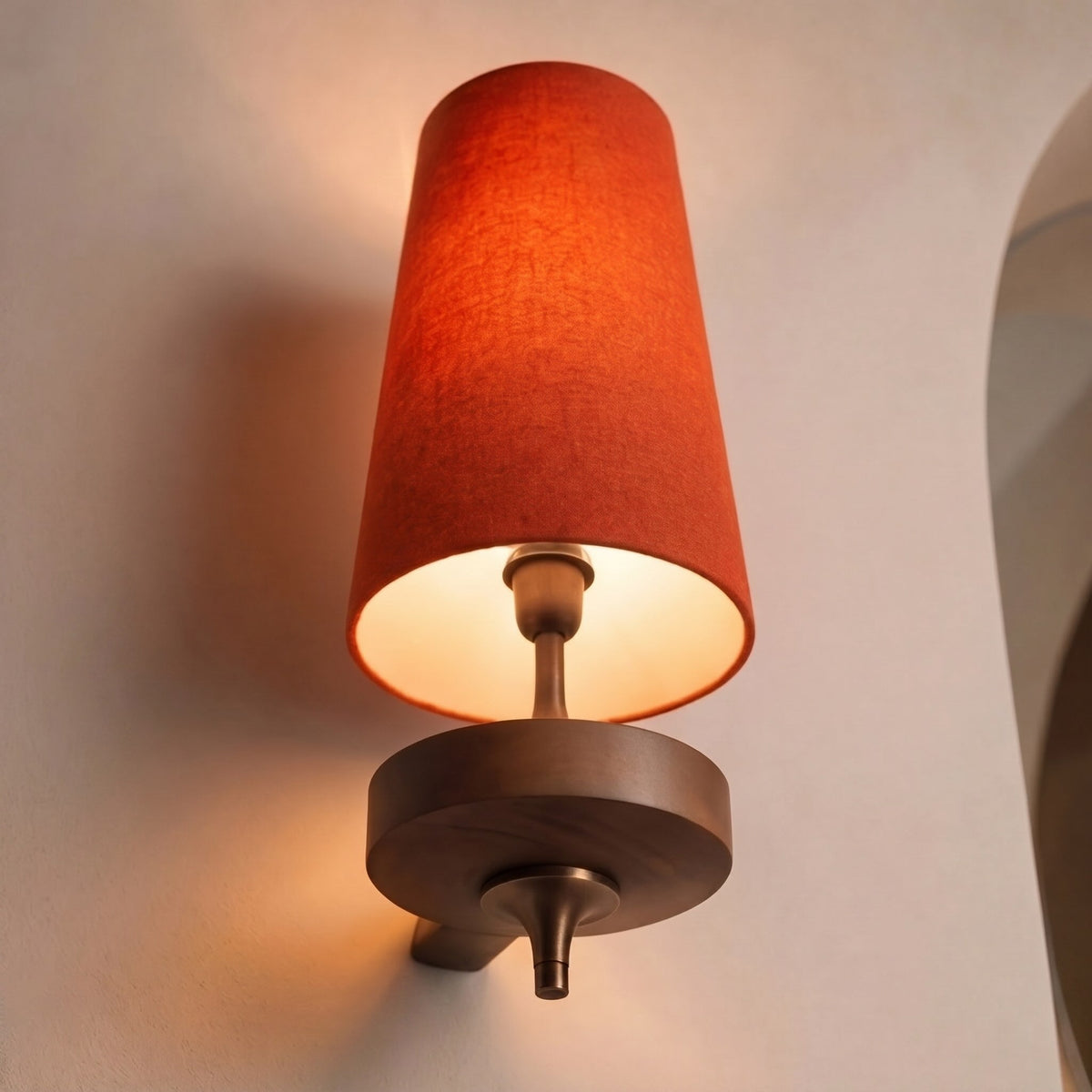 Verstellbare LED-Wandleuchte aus Metall – schwenkbarer Kopf, moderne Oberfläche