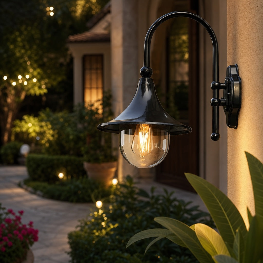 Lampă de perete vintage pentru exterior — Aluminiu impermeabil, formă de corn, LED alb cald 3000K