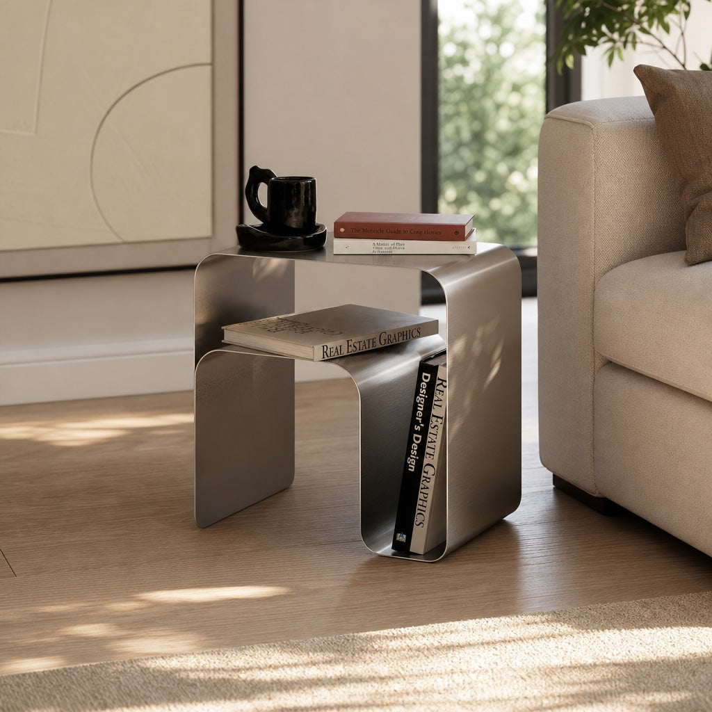 Tavolino laterale moderno e minimalista in acciaio inossidabile — design compatto con finitura a specchio lucida