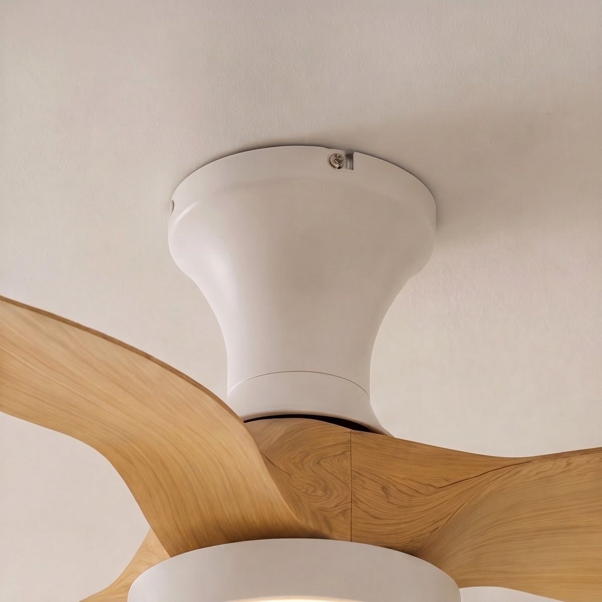 Moderne sort loftsventilator i metal - integrerede LED-lys, 6-trins styring