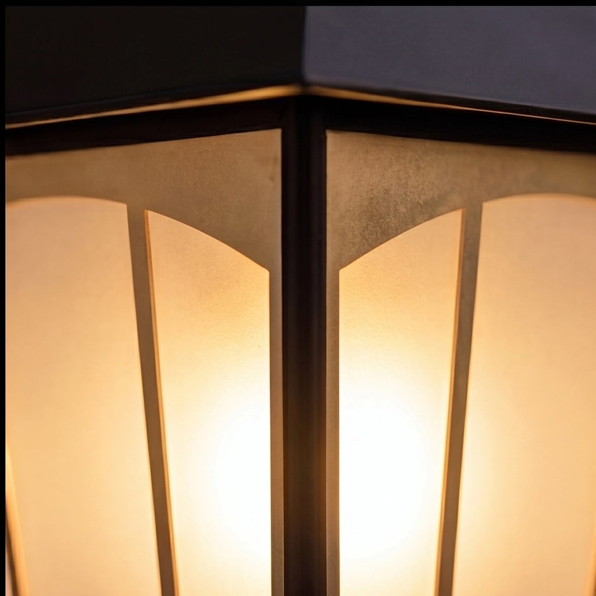 Lampă de exterior modernă, tip stâlp, montată pe perete — cupru solid, abajur din sticlă, impermeabilă IP55, compatibilă cu E27