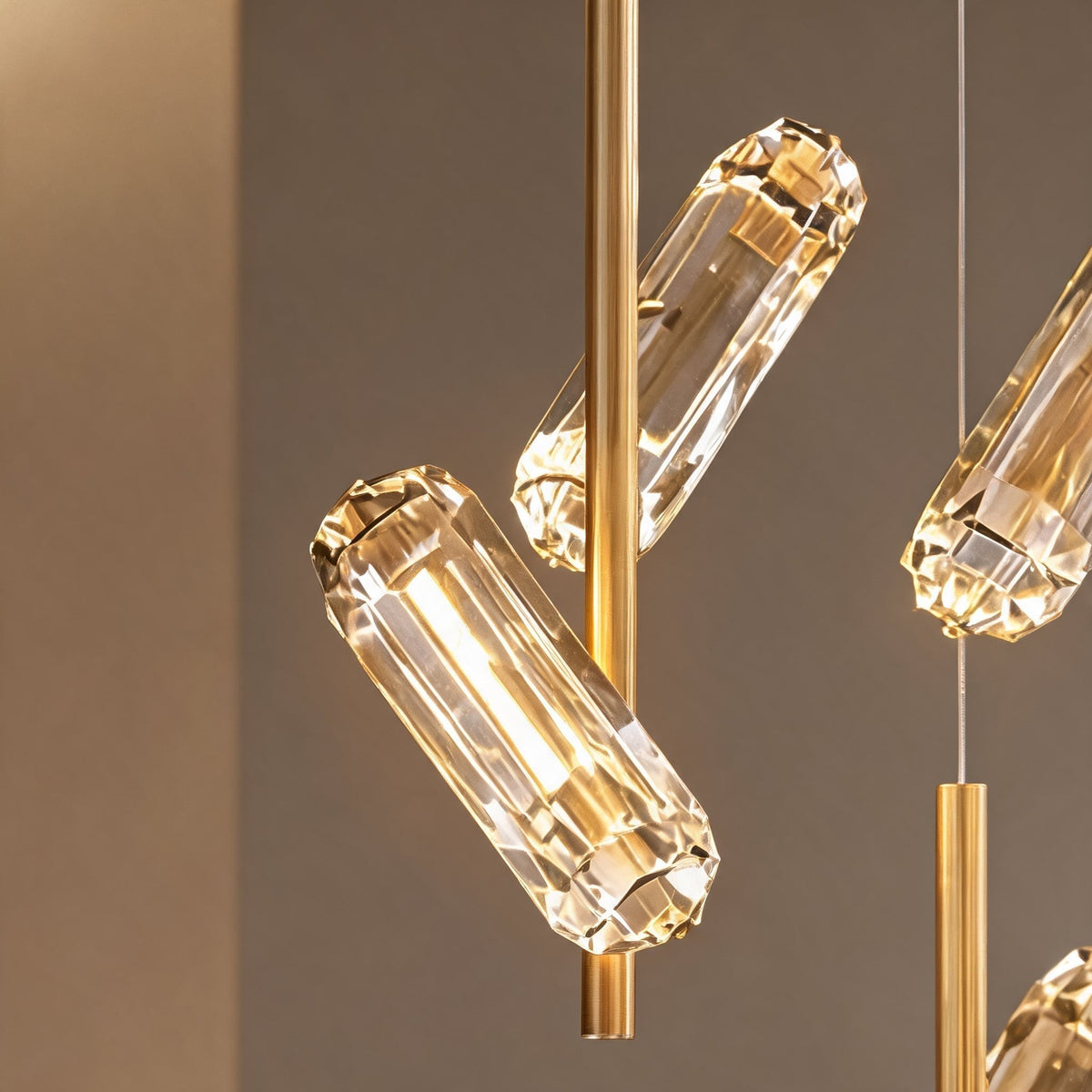 Moderne LED-pendellysekrone med 20 lamper — justerbar aluminiumsramme, akrylskærm