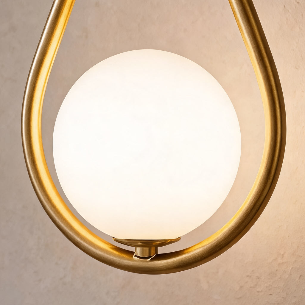 Modern justerbar vägglampa i mässing — väggmonterad LED-armatur, glasskärm
