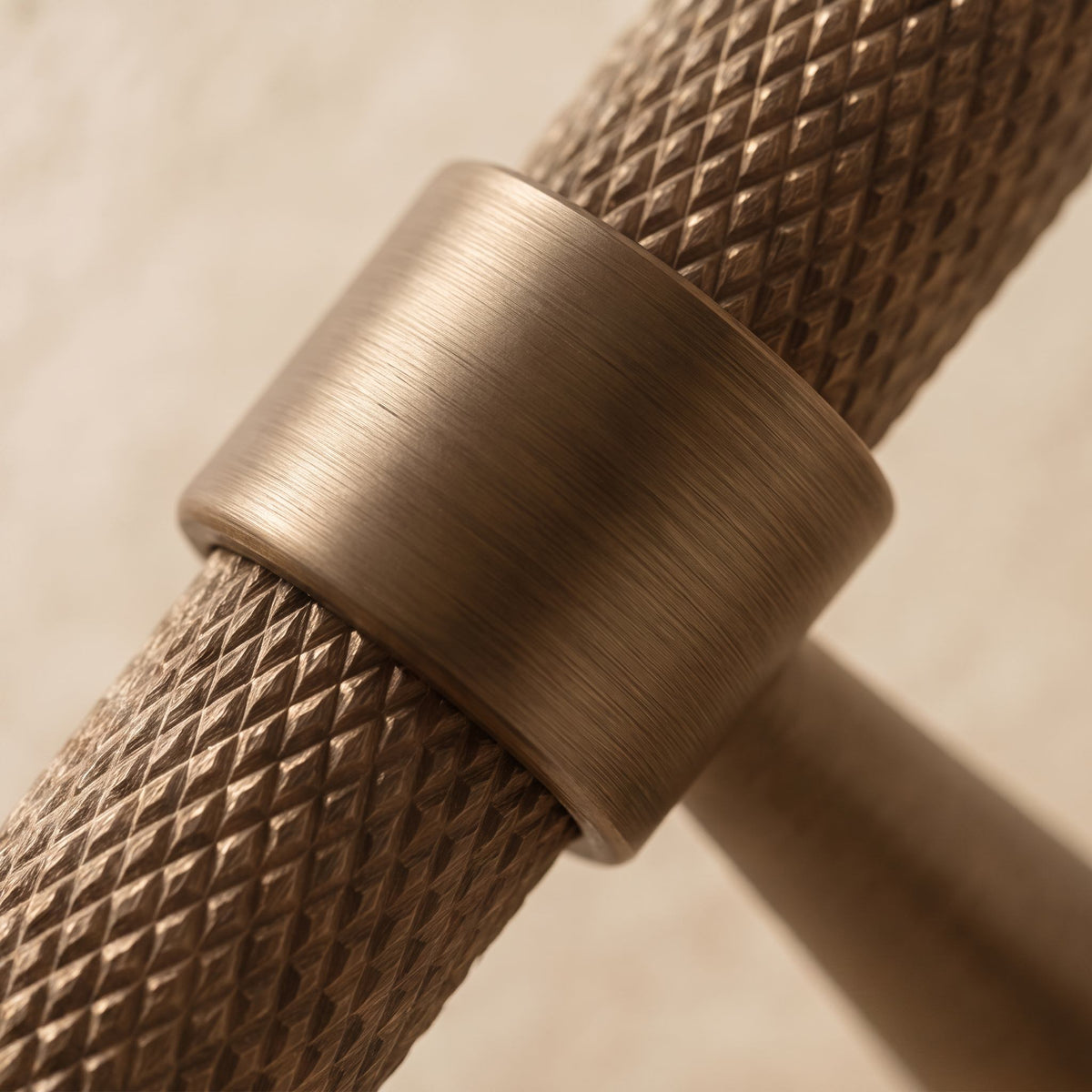 Modern Knurled Brass Cabinet Handle — Durable Grip Hardware