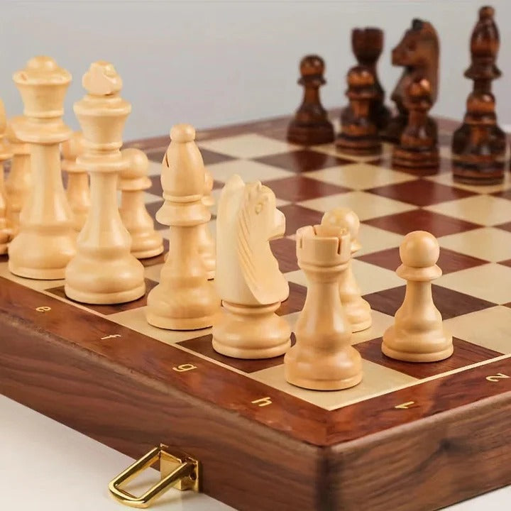 Premium Wooden Chess Set — Magnetic Clasp, Foldable Board