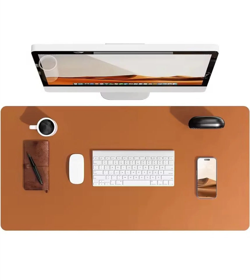 Luksuriøs skrivebordsunderlag i skinn — glatt overflate, kompatibel med mus