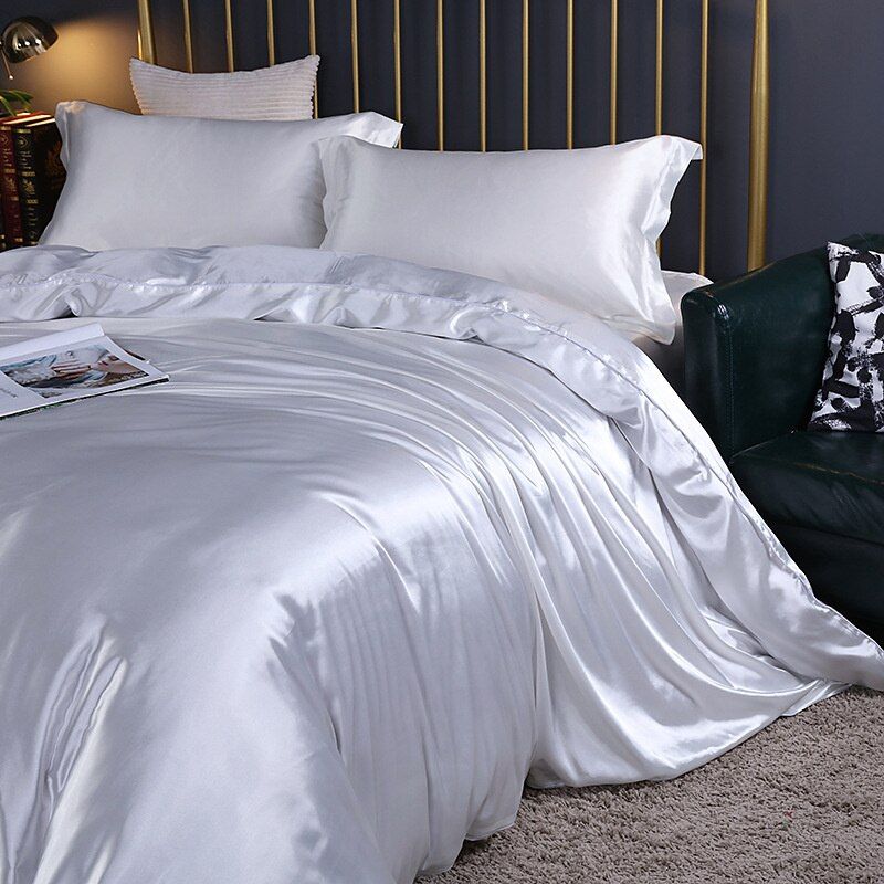Ensemble de literie en soie/satin 4 pièces — Housse de couette, 2 taies d’oreiller, drap