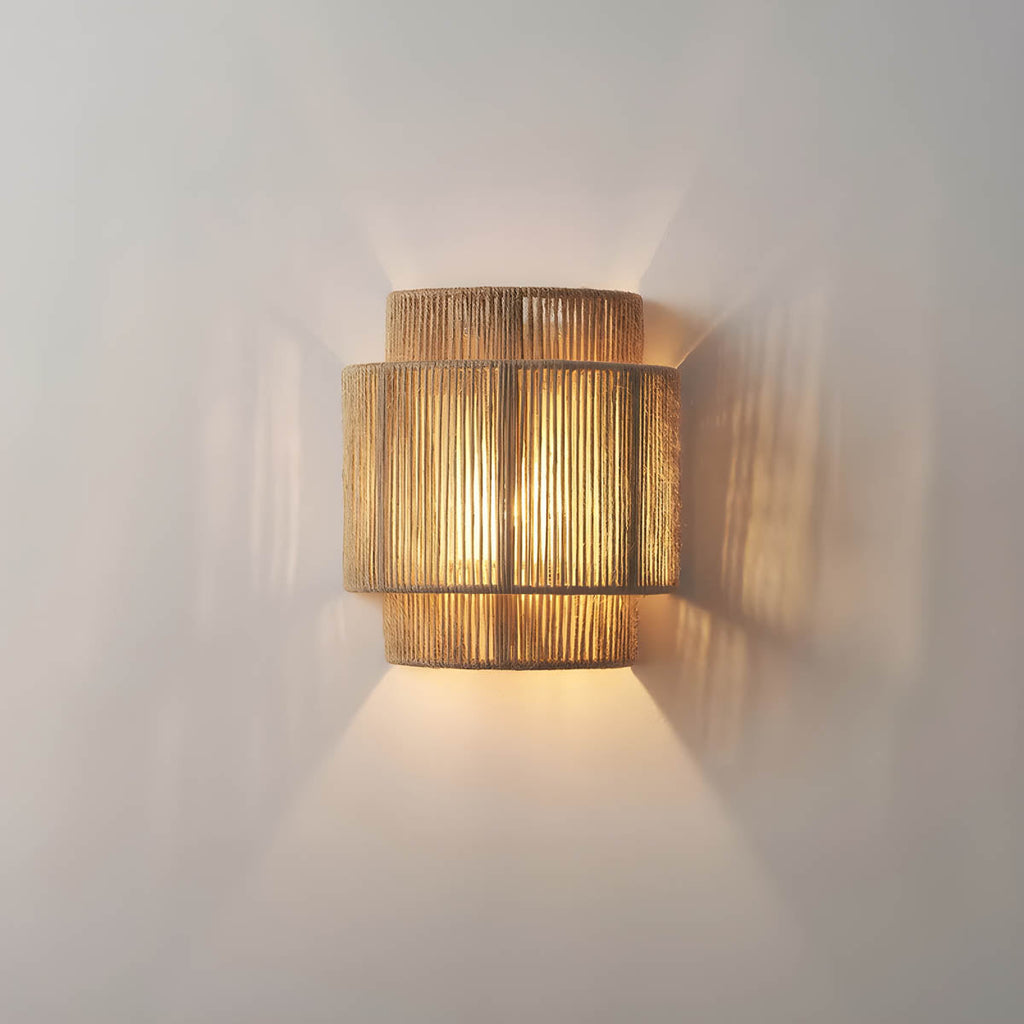 Moderne LED-wandlamp — instelbare helderheidsregeling