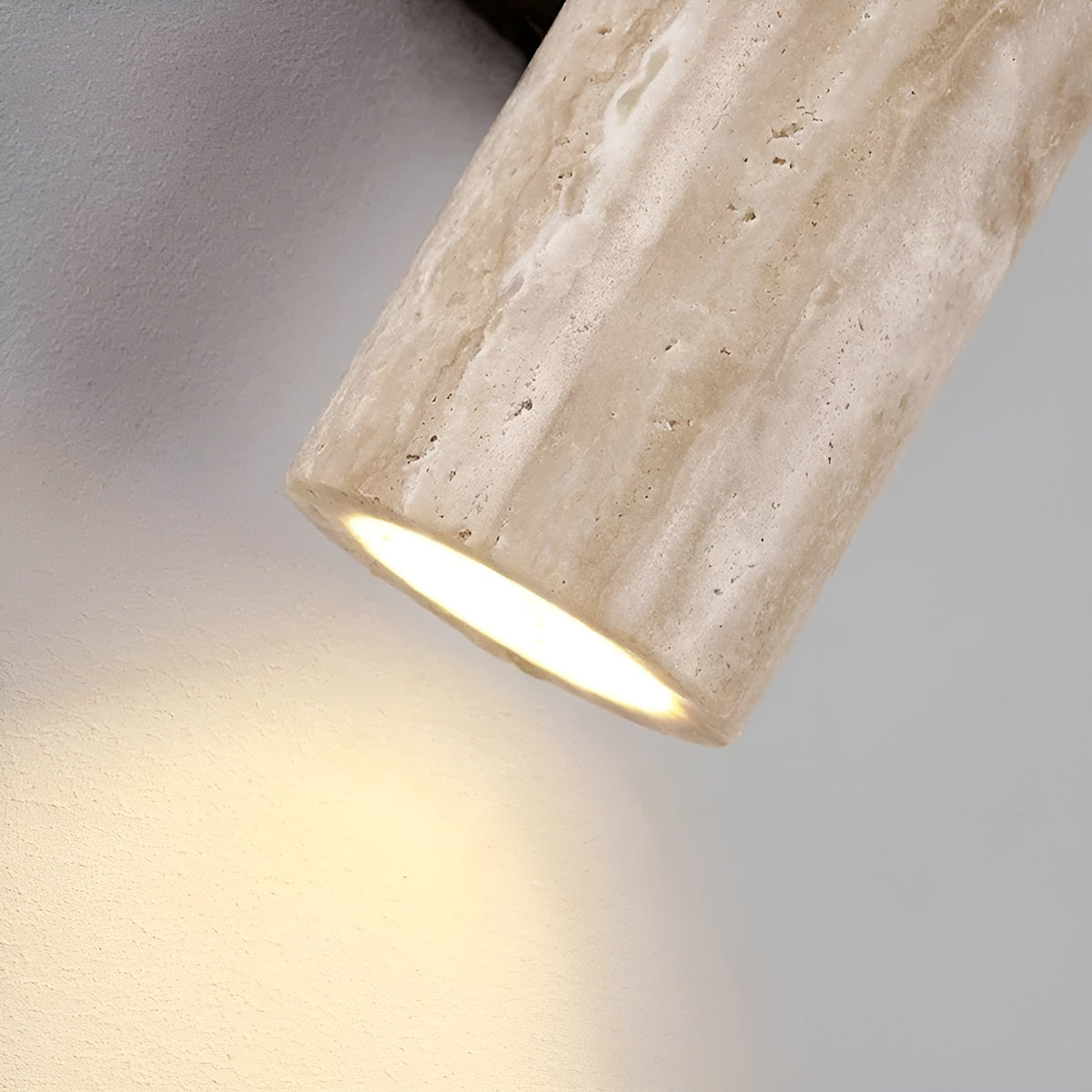 LumeStone wandlamp - marmerafwerking geïnspireerd op travertijn, warme ledgloed