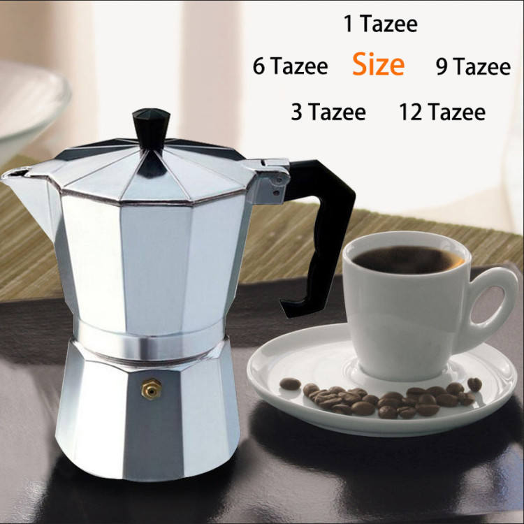 Italiaanse moka pot voor 12 kopjes — klassieke espressomaker voor op het fornuis