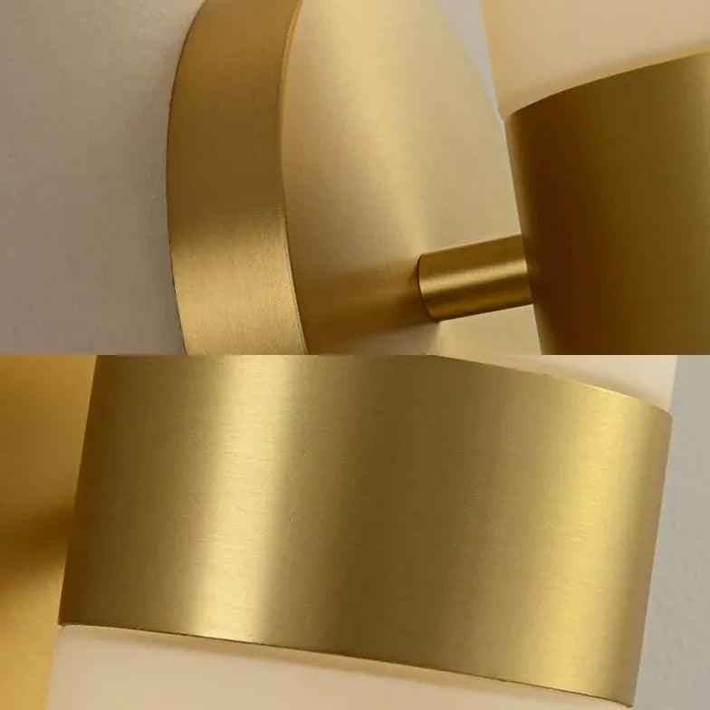 Nordisk luksuriøs vegglampe i glass og messing | boxzora