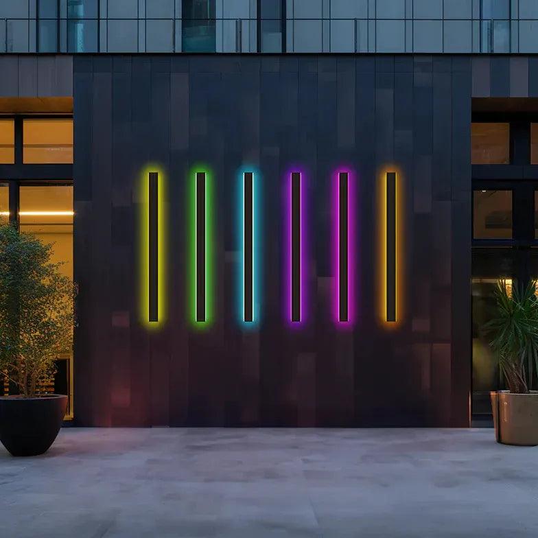 Lampada da parete lineare minimalista da esterno nera per portico, IP65, con sensore di movimento | boxzora
