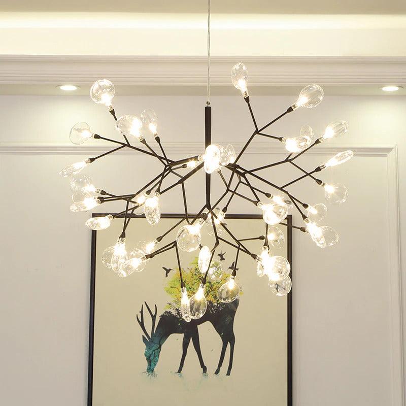 LED-lysekrone med ildfluer til stuen | boxzora