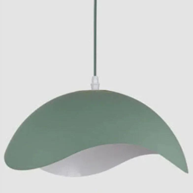 Houten hanglamp met macaronvormige bloemblaadjes voor de eetkamer | boxzora