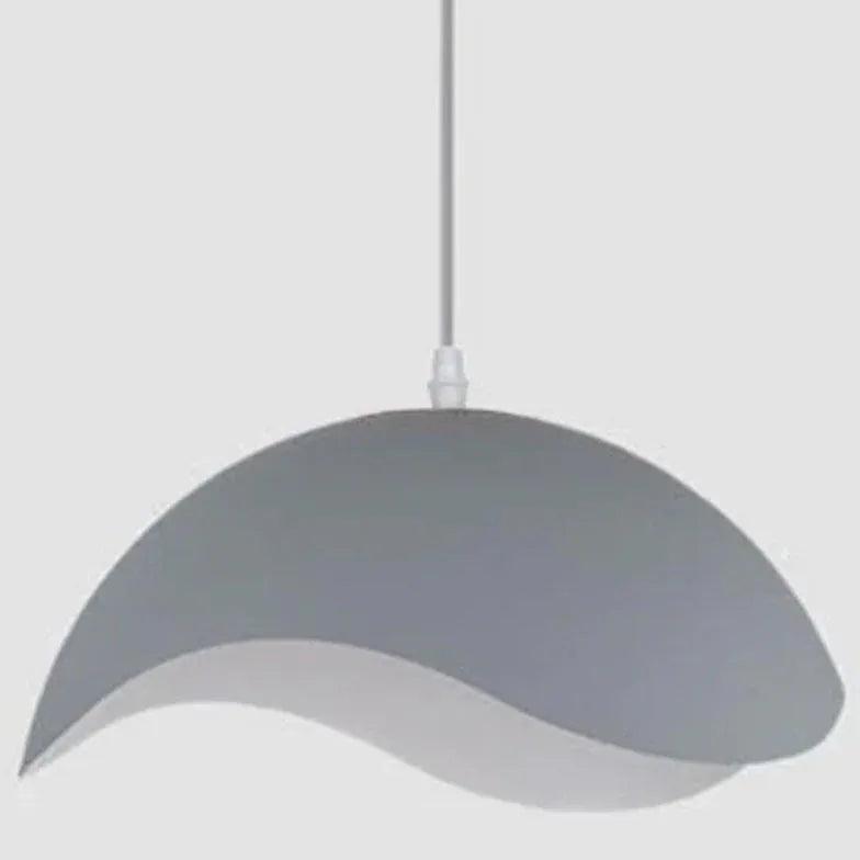 Houten hanglamp met macaronvormige bloemblaadjes voor de eetkamer | boxzora