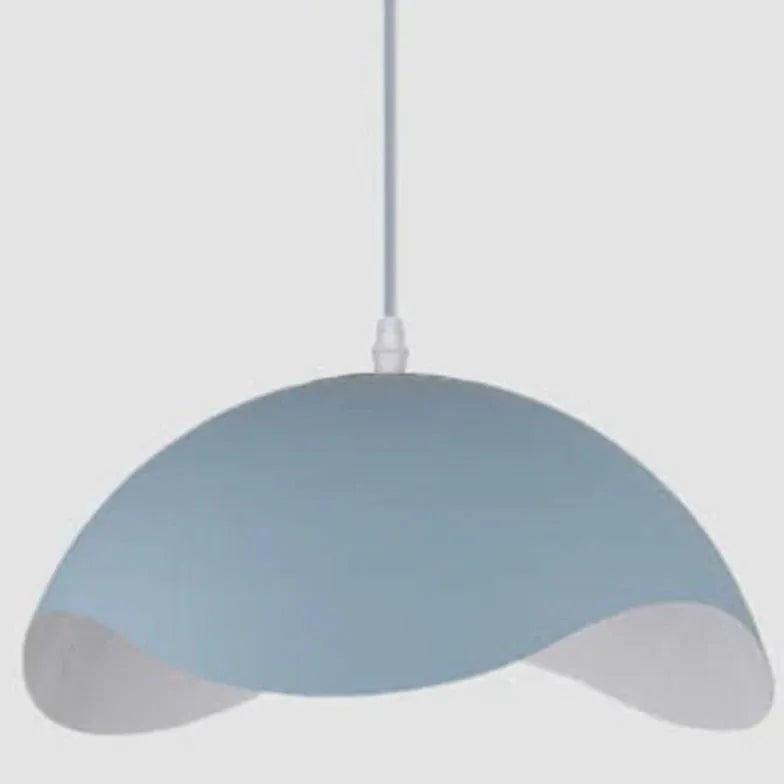 Houten hanglamp met macaronvormige bloemblaadjes voor de eetkamer | boxzora