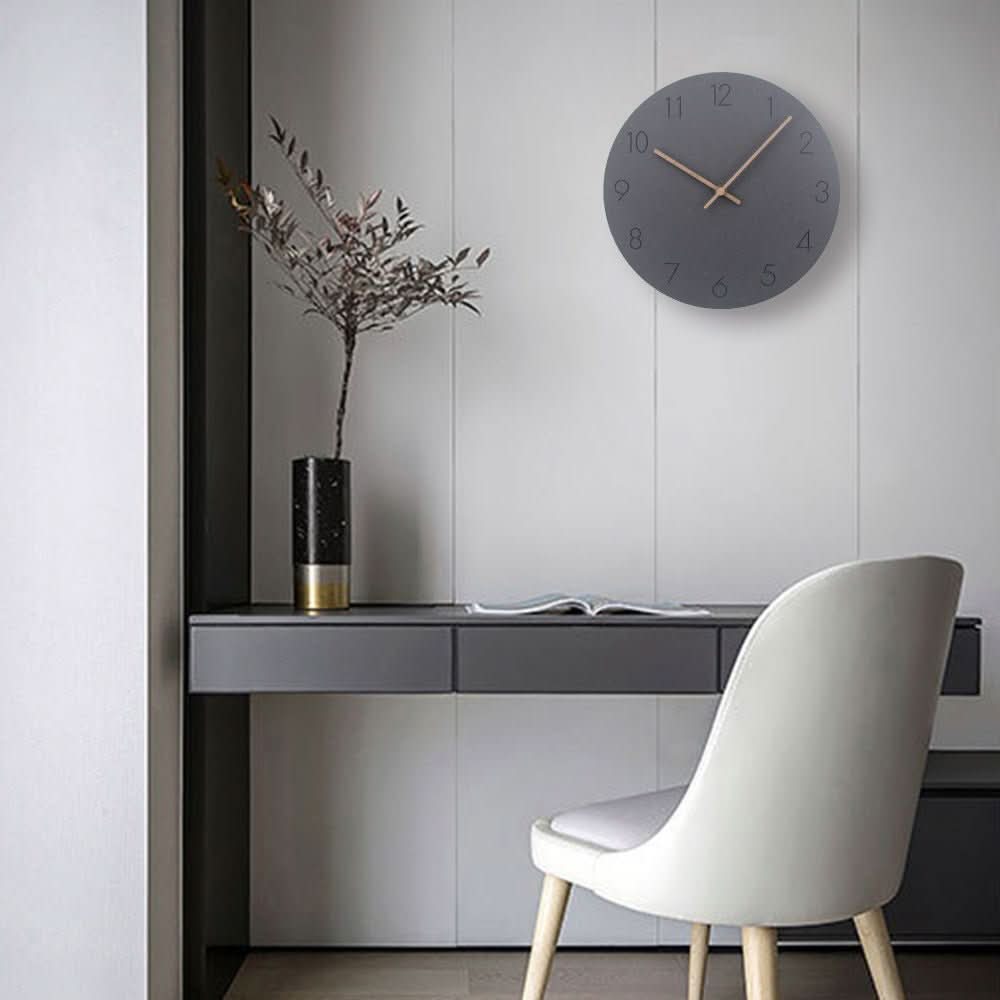 Nordilo tyst nordisk väggklocka — yta i naturligt trä, slimmad minimalistisk profil