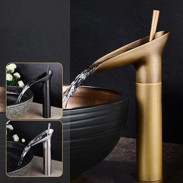 Grifo antiguo para baño estilo cascada