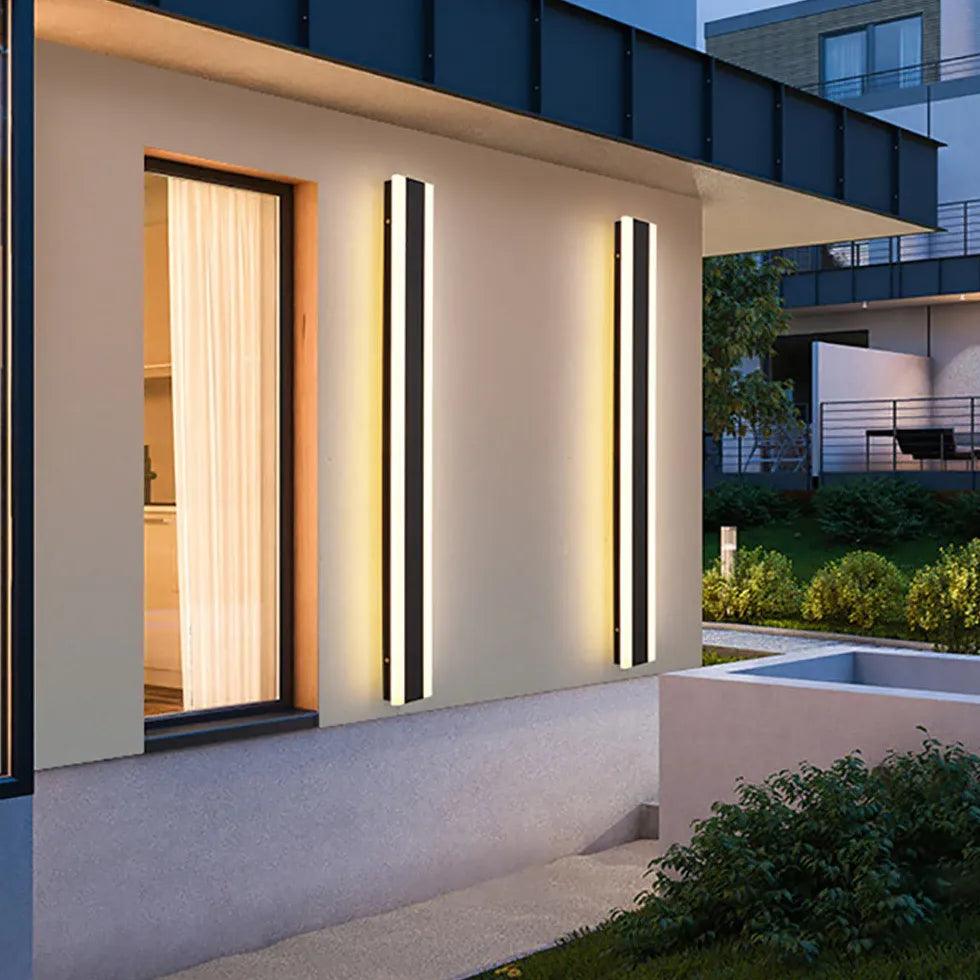 Lampă de perete minimalistă de exterior, lungă, impermeabilă, din metal negru | boxzora