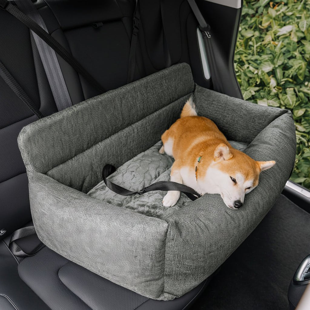 Cuccia da auto per cani di taglia grande PAWDRIVE — Lavabile, con cinghia di sicurezza ancorata e fondo antiscivolo