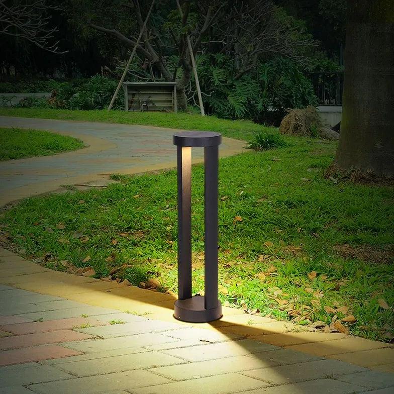 Lampă LED solară tip bornă pentru exterior și terasă | boxzora
