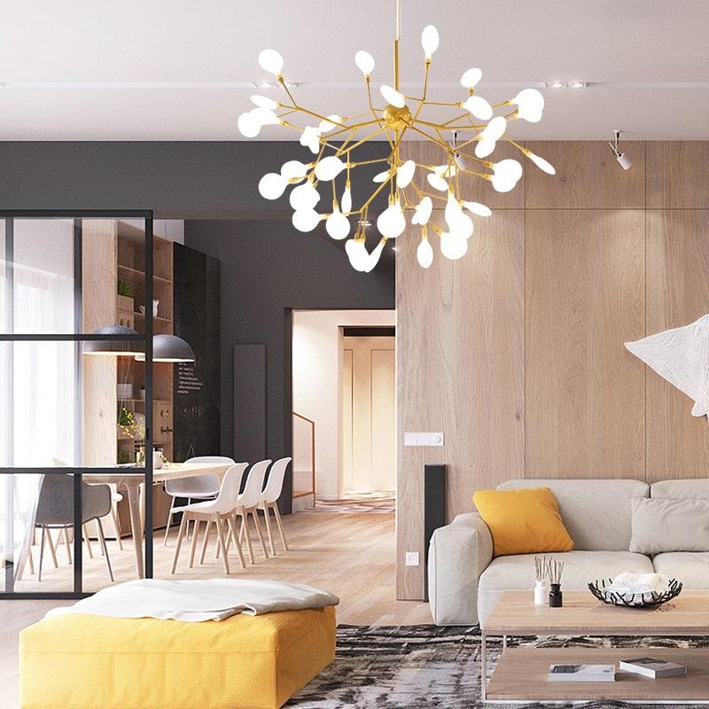 LED-lysekrone med ildfluer til stuen | boxzora