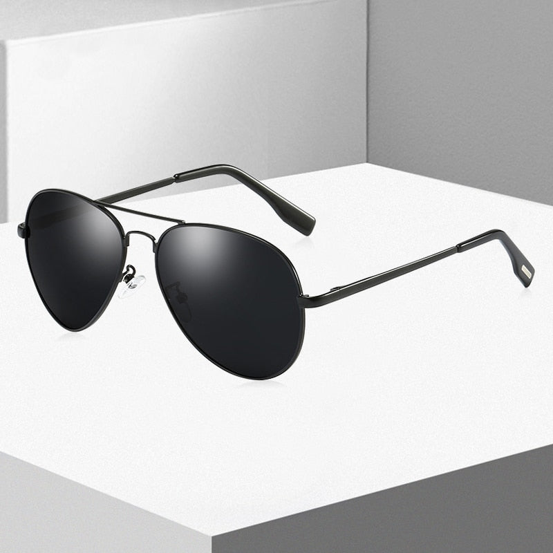 Gafas de sol de aviador polarizadas de lujo — Ligeras y resistentes a los arañazos