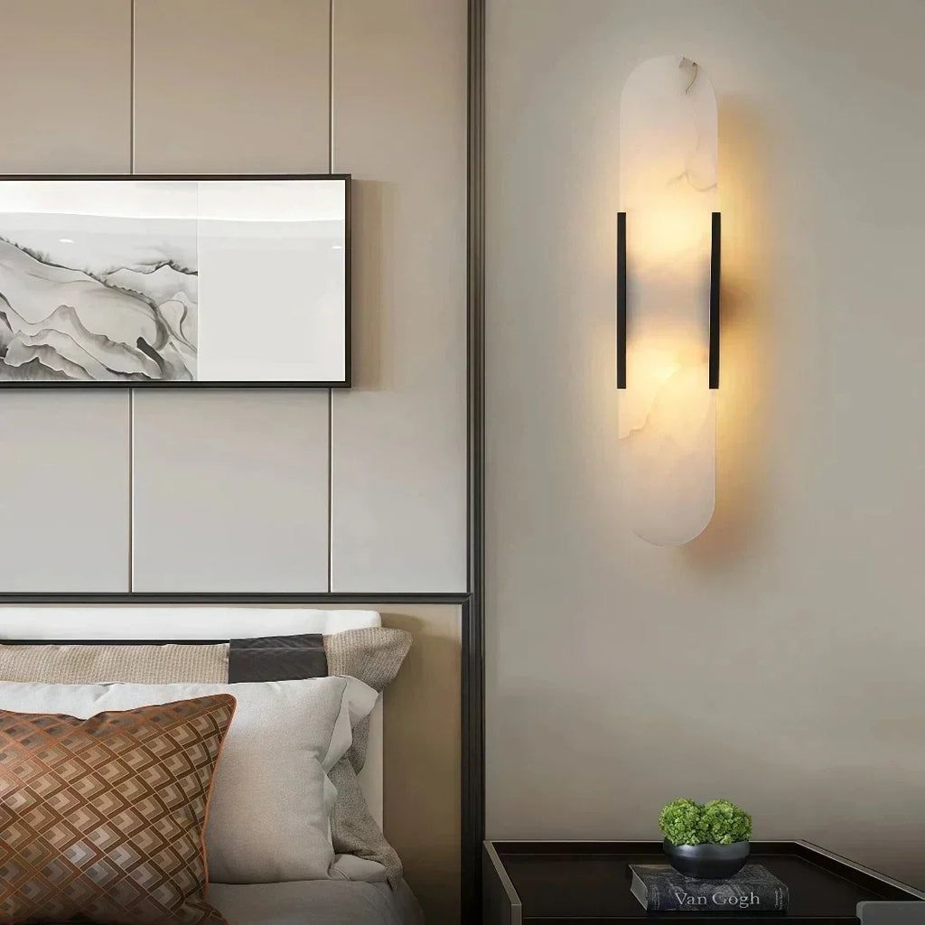 Moderne marmorvegglampe med blendingsbeskyttelse for sengekanten, oval form | boxzora