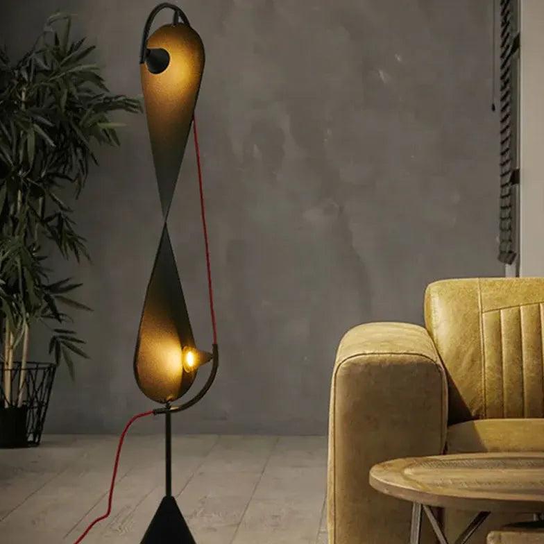Nordiske gulvlamper med design i flere lag til stuen | boxzora