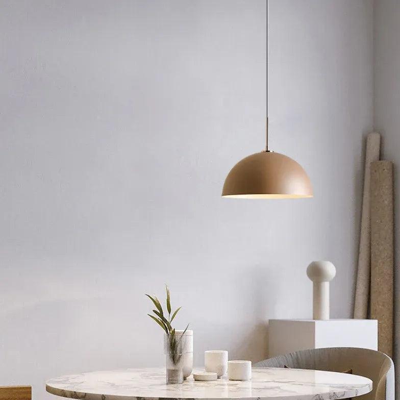 Lámpara colgante moderna de aluminio con forma de media cúpula | boxzora