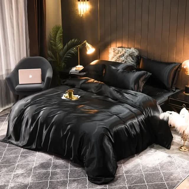 SilkComfort påslakan i 100 % silke — mjuk och ventilerande yta
