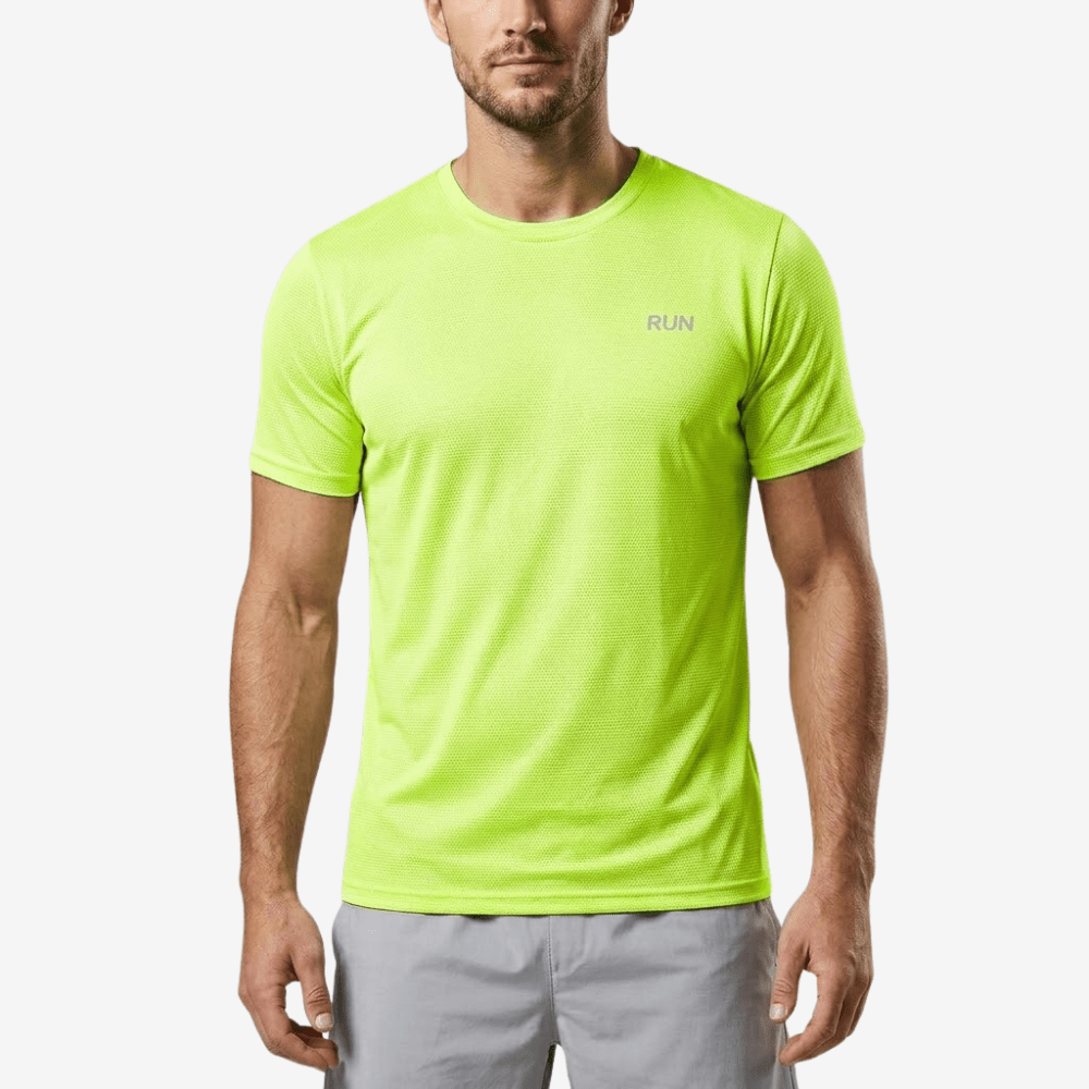 Let, hurtigtørrende sports-T-shirt — svedtransporterende konstruktion