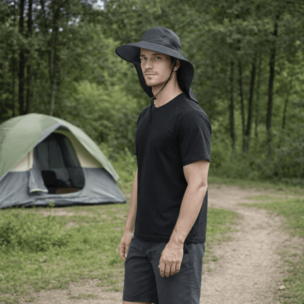 Solhatt med bred brem — lett og pustende design, 110 g