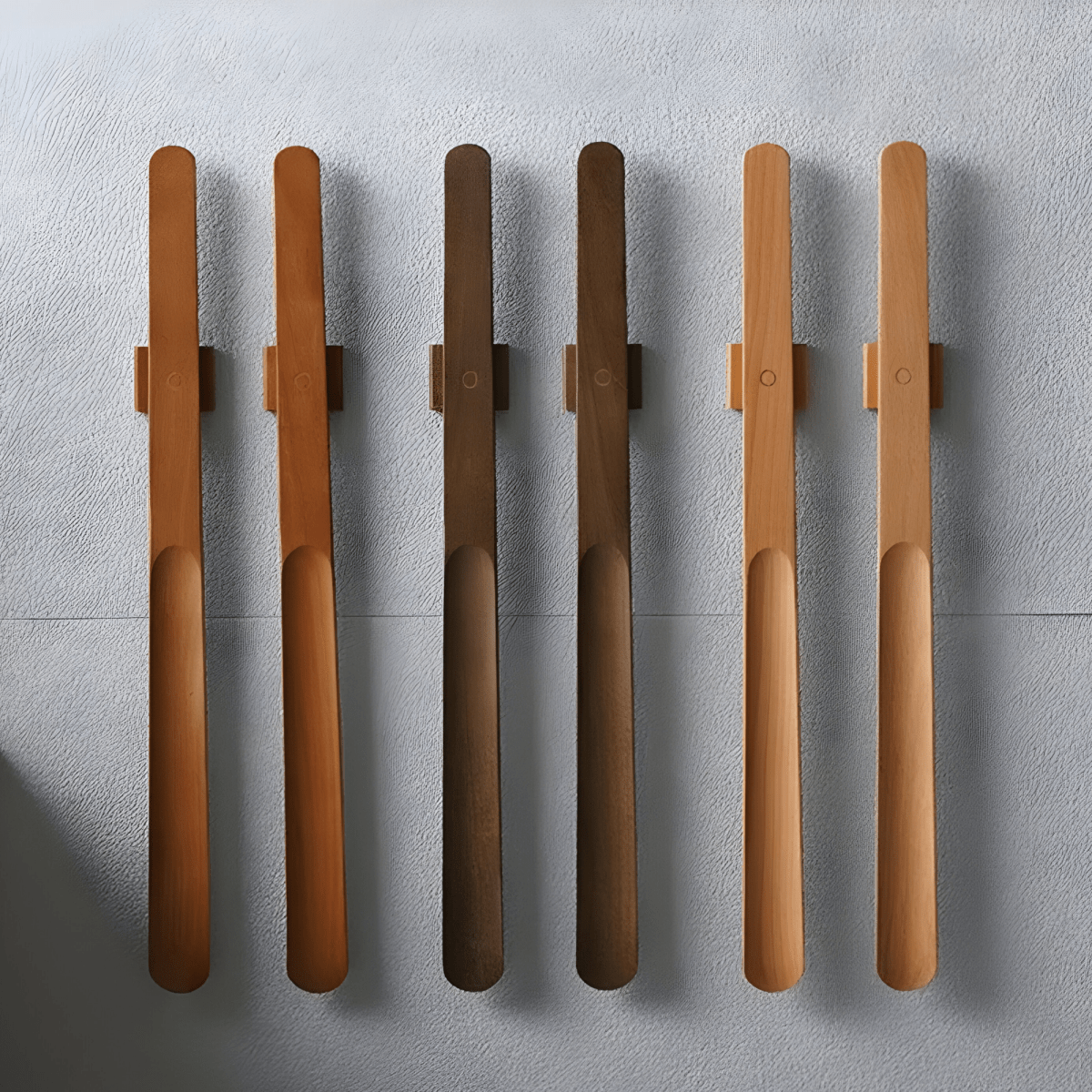 Calzascarpe Tallgrip a portata estesa — manico in legno, magnete integrato