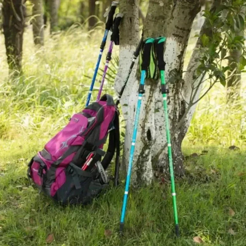 Lekki składany kij trekkingowy — regulowany system wyważenia