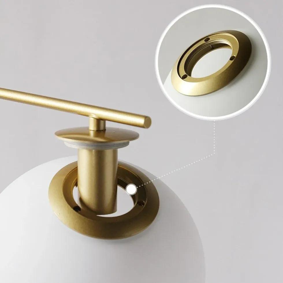 Nordische moderne goldene Stehlampe mit Glaskugel | boxzora