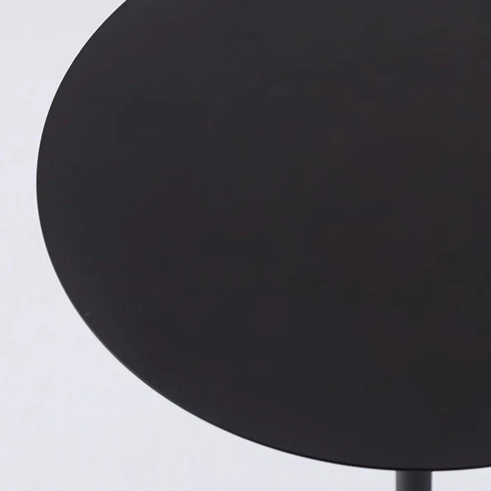 Minimalistische schwarze Glas-Stehlampe für den Couchtisch | boxzora