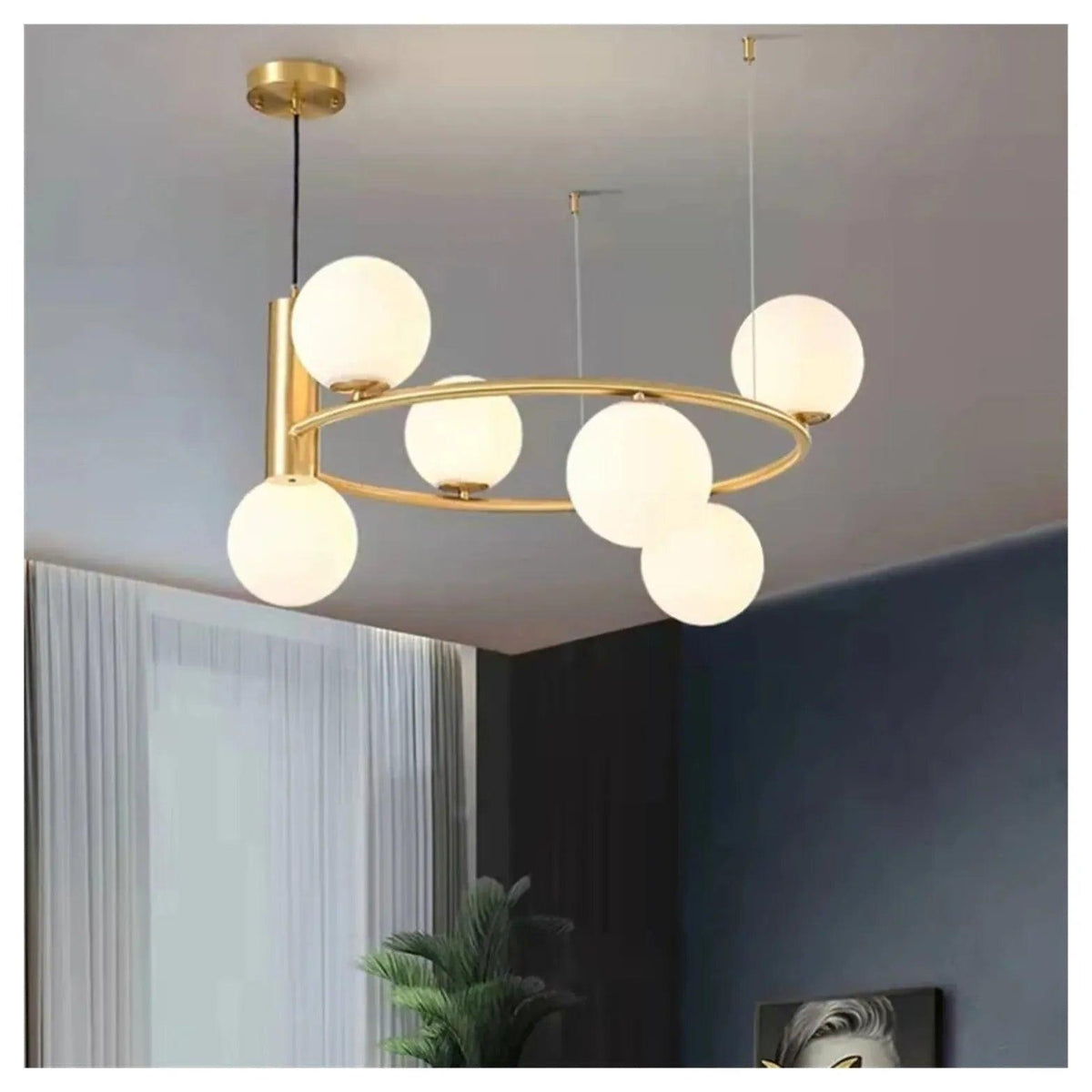 Lampă suspendată modernă cu bilă din sticlă pentru living | boxzora