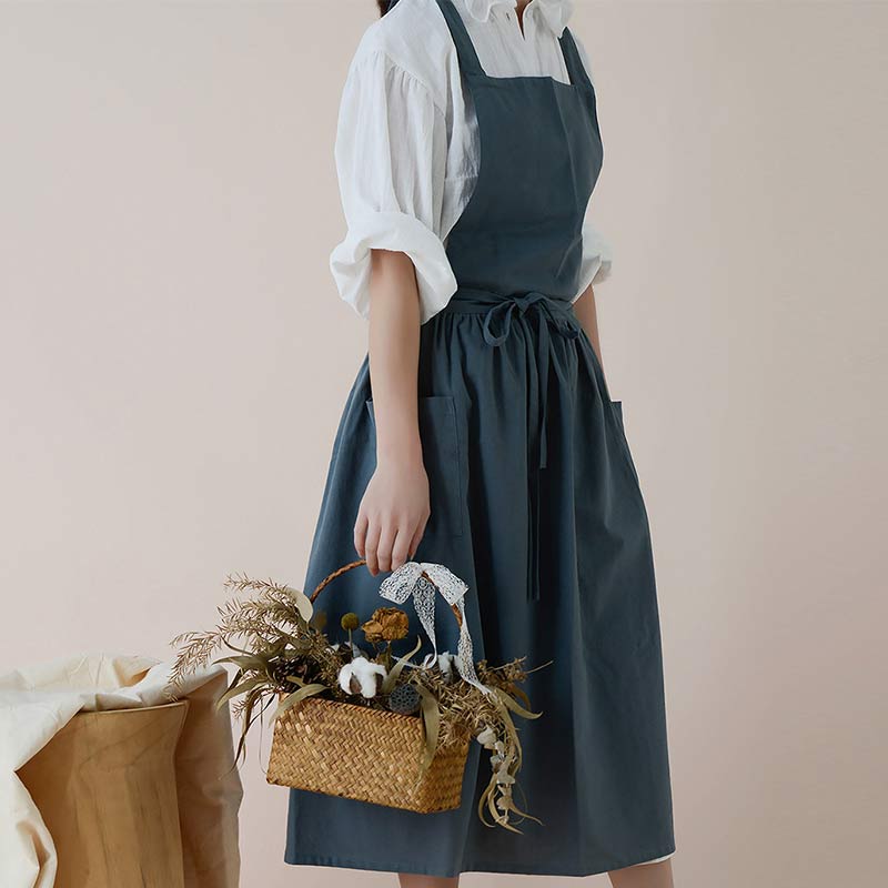 ChefMate Waterproof Cotton Apron — Practical Front Pockets, Crossback Design
